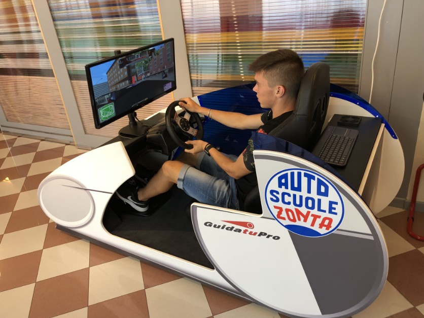 Simulatore di guida – Autoscuole ZONTA